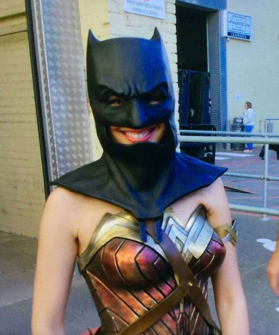 wonder-woman-batman-mask.jpg