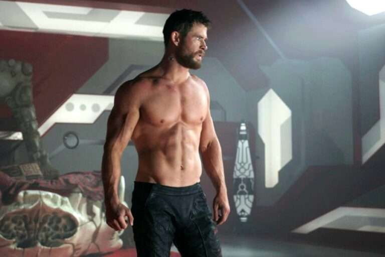 Why Are Fans Bullying Chris Hemsworth For Skipping Leg Day?