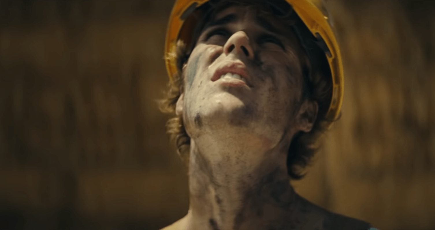 Justine-bieber-holy-1.png