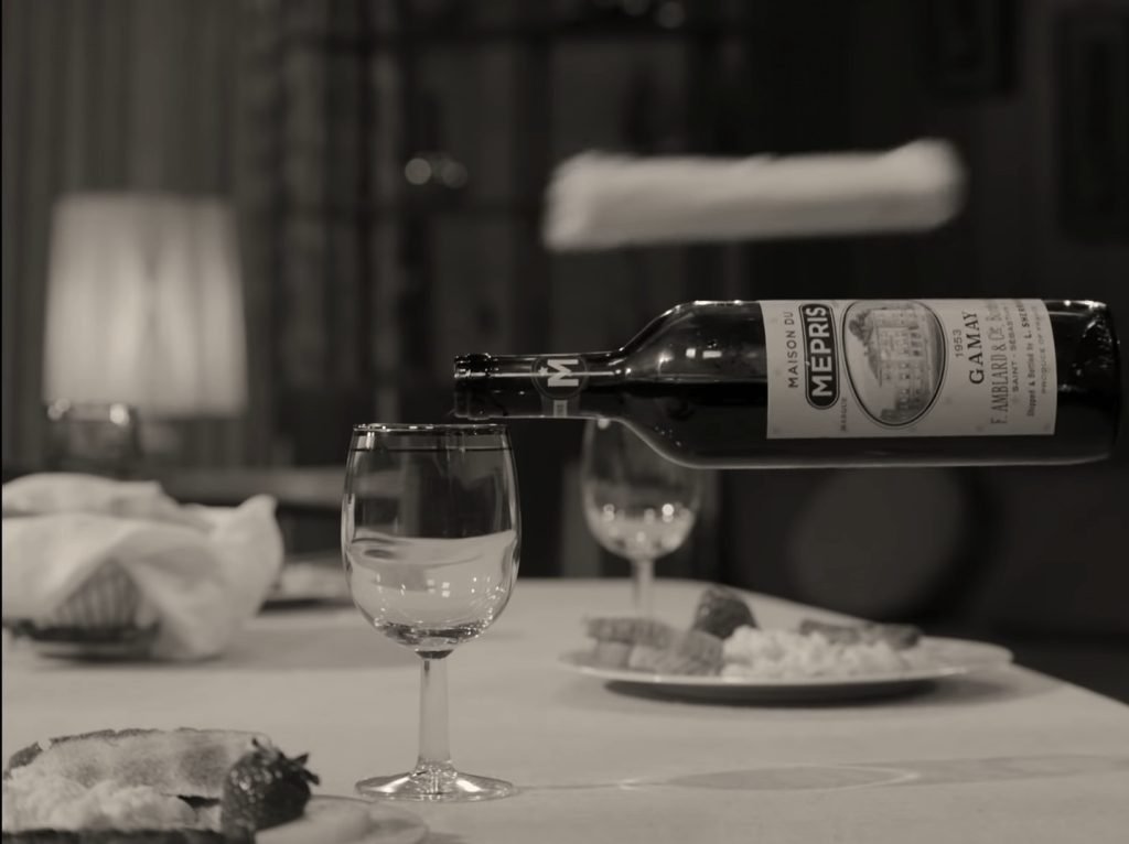Wine-Bottle-in-WandaVision.png