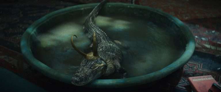 Alligator Loki Behind The Scenes: Croki Interacts With Co-Stars